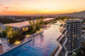2 Bedroom Astra Sky River Condo near Night Bazaar